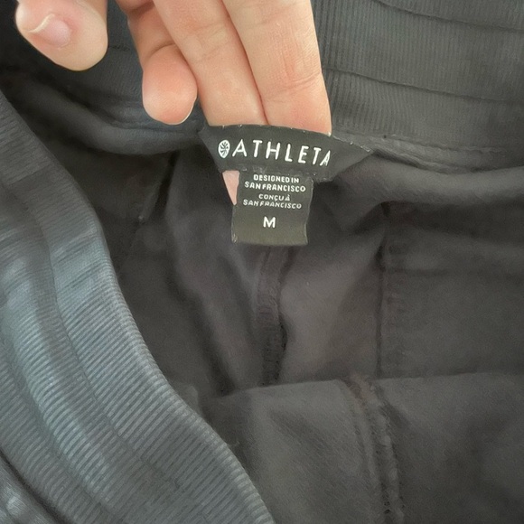 ATHLETA Farallon Weekender Pant in Black Women's Medium - Picture 7 of 12